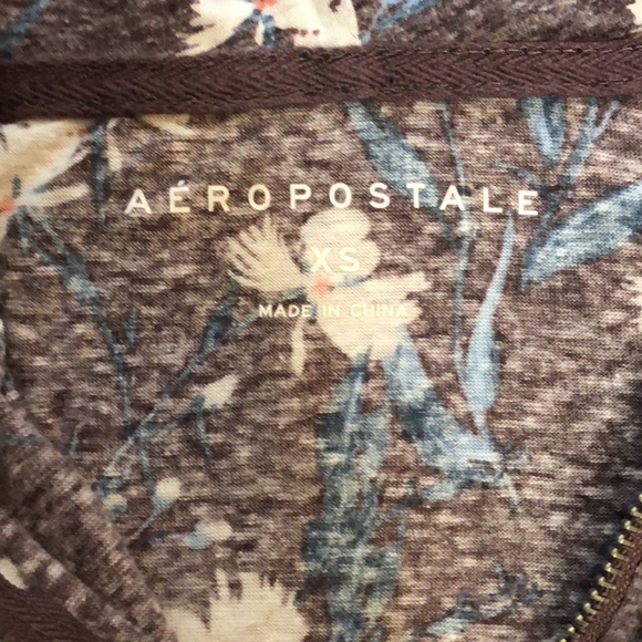 Aéropostale floral hoodie 🔥 - Picture 4 of 5